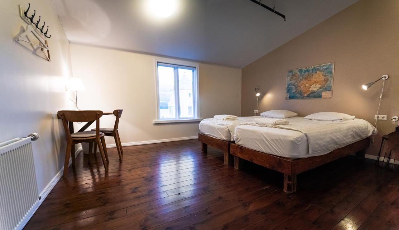 Ostello Akureyri Backpackers Esterno foto