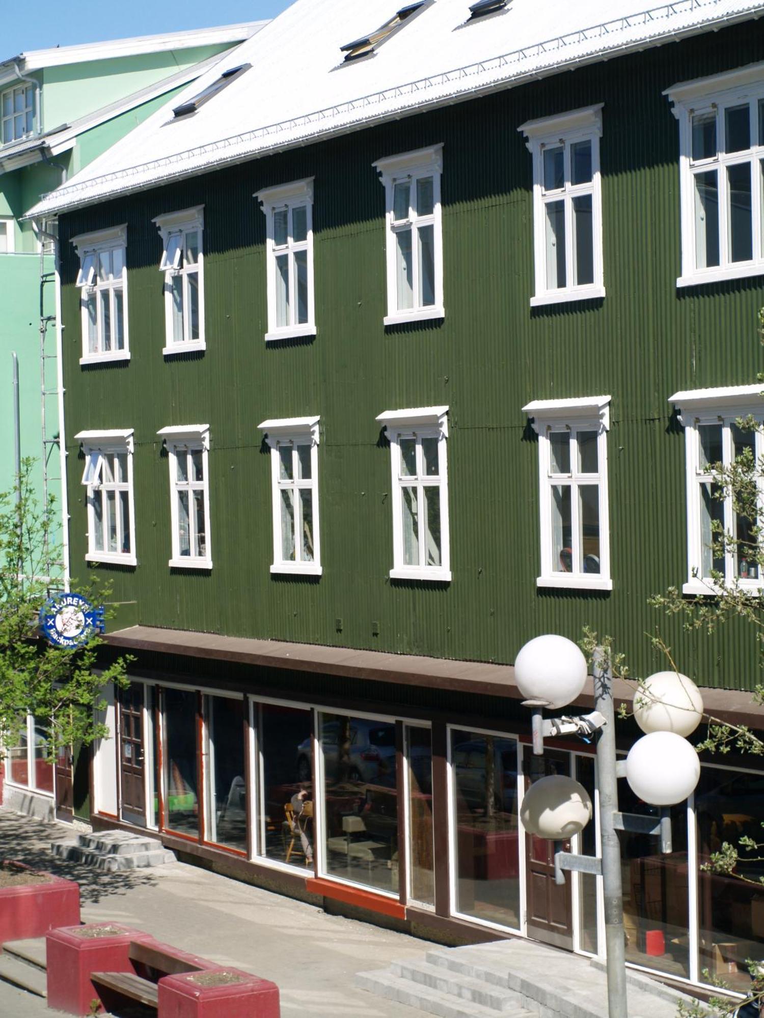 Ostello Akureyri Backpackers Esterno foto